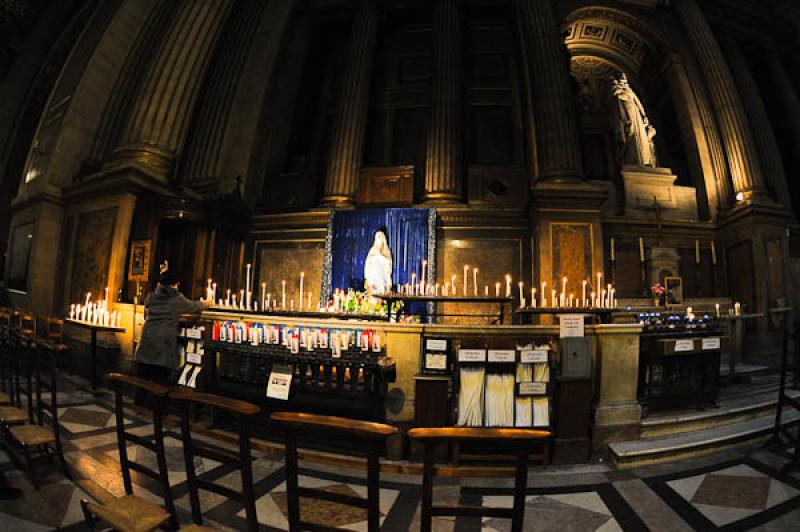 Iglesia de la Madeleine, Paris, Francia, Europa Oc...