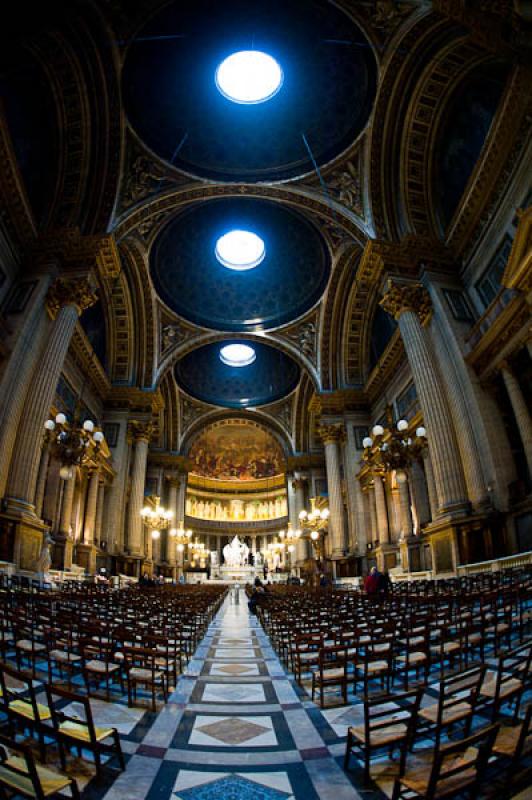 Iglesia de la Madeleine, Paris, Francia, Europa Oc...