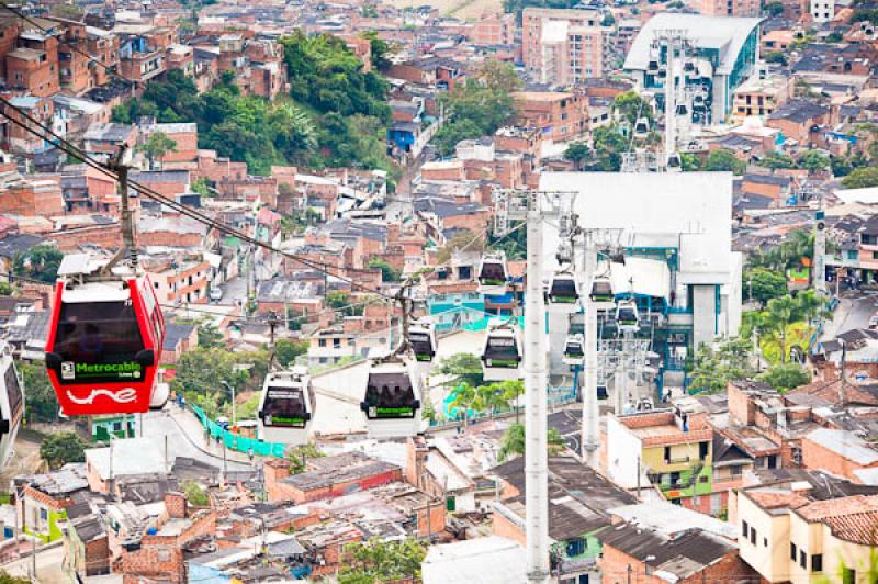 Metrocable, Barrio Santo Domingo, Medellin, Antioq...