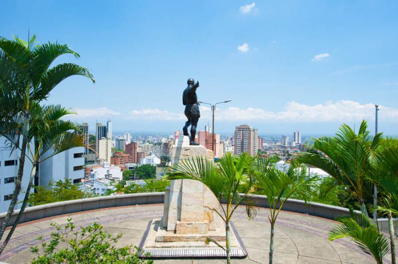 Estatua de Sebastian de Belalcazar, Cali, Santiago...