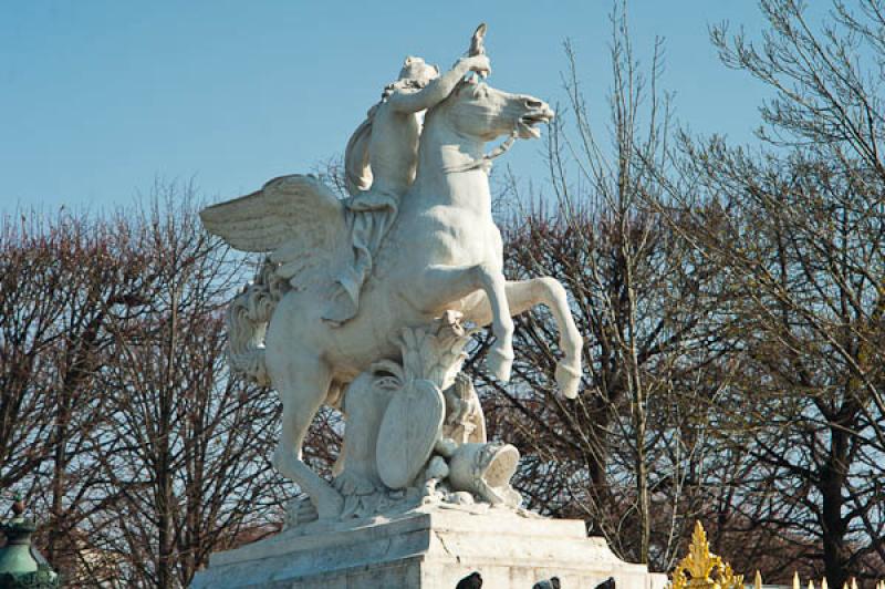 Estatua Mercurio sobre Pegaso, Plaza de la Concord...