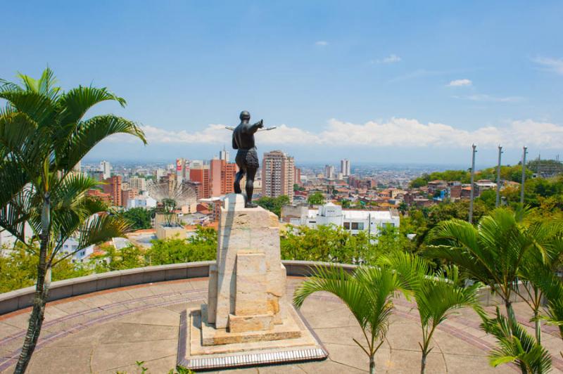 Estatua de Sebastian de Belalcazar, Cali, Santiago...