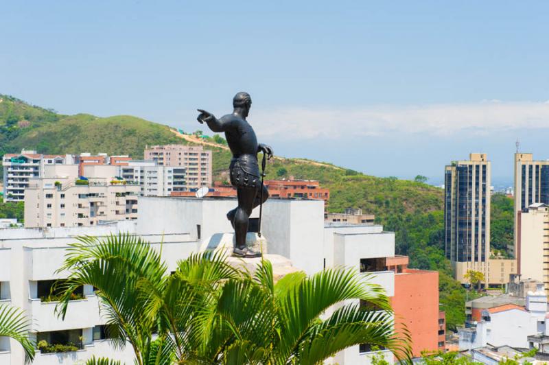 Estatua de Sebastian de Belalcazar, Cali, Santiago...