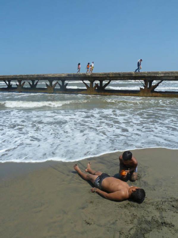 Amigos en la Playa, Muelle de Puerto Colombia, Pue...