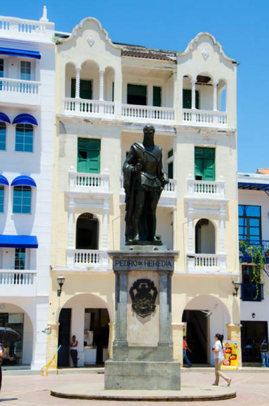 Estatua de Pedro de Heredia, Plaza de los Coches, ...