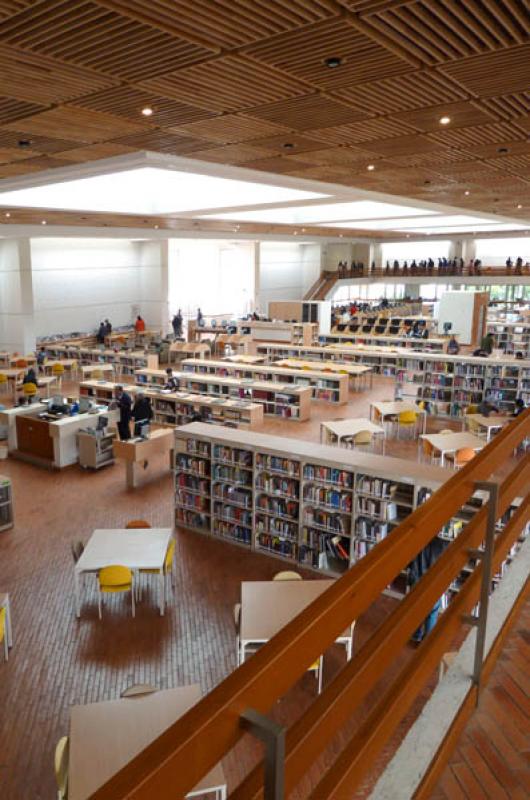 Biblioteca Publica Julio Mario Santo Domingo, Bogo...