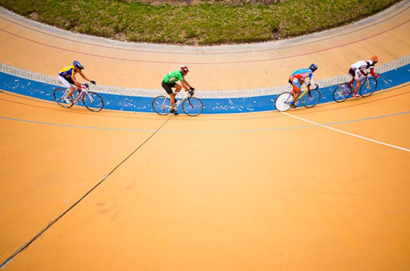 Ciclistas en el Velodromo, Medellin, Antioquia, Co...