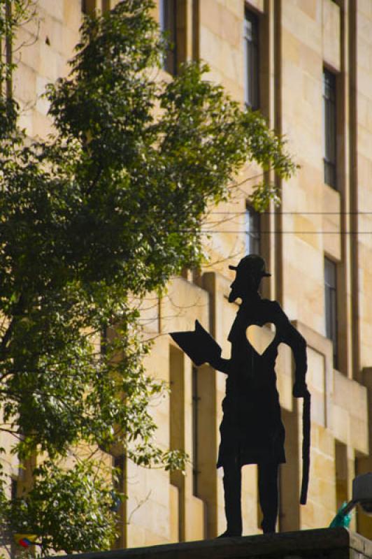 Escultura en La Candelaria, Bogota, Cundinamarca, ...