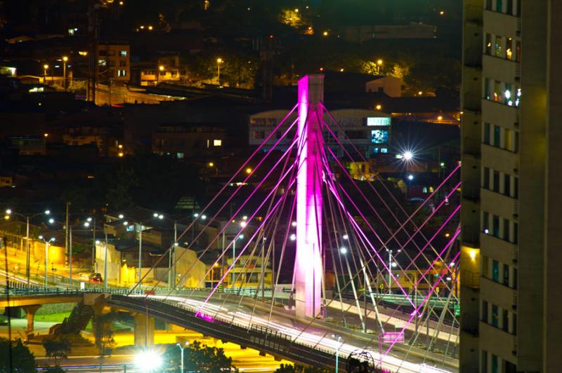 Puente de la Calle 4 Sur, Medellin, Antioquia, Col...