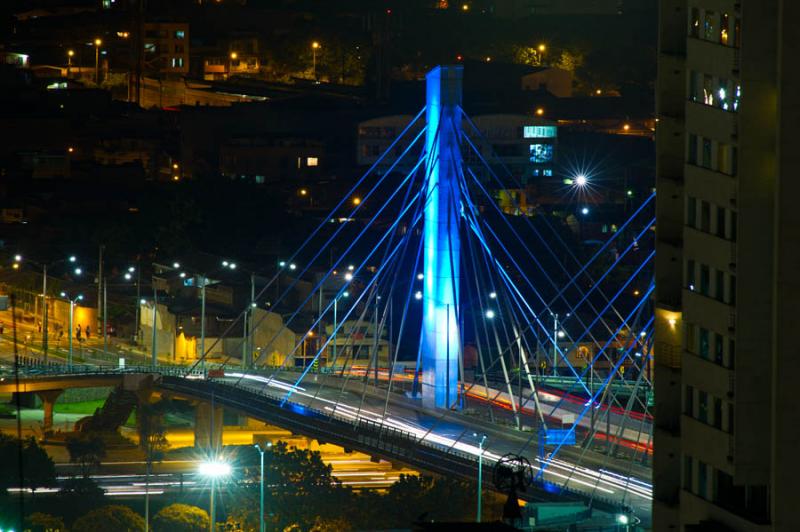 Puente de la Calle 4 Sur, Medellin, Antioquia, Col...