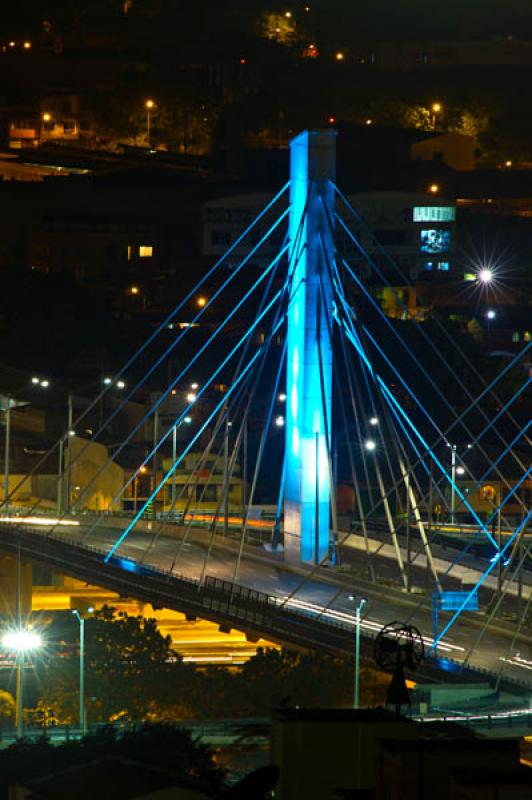 Puente de la Calle 4 Sur, Medellin, Antioquia, Col...