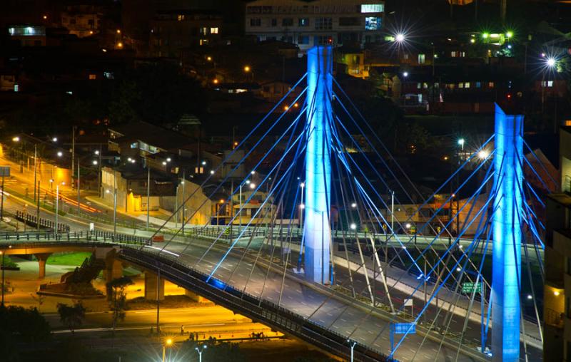 Puente de la Calle 4 Sur, Medellin, Antioquia, Col...