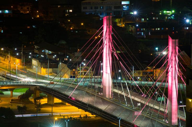 Puente de la Calle 4 Sur, Medellin, Antioquia, Col...