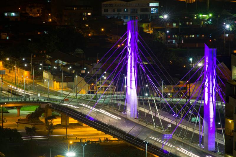 Puente de la Calle 4 Sur, Medellin, Antioquia, Col...