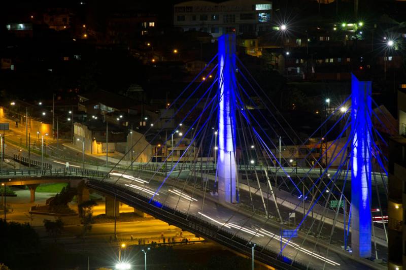 Puente de la Calle 4 Sur, Medellin, Antioquia, Col...