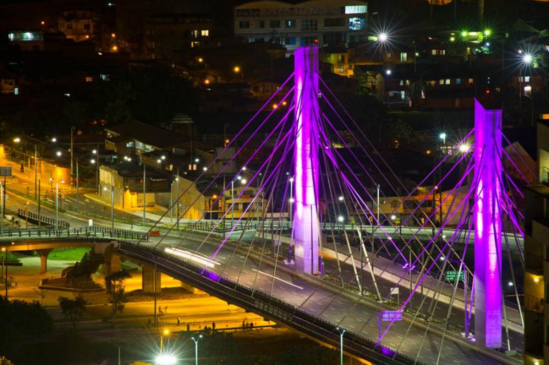 Puente de la Calle 4 Sur, Medellin, Antioquia, Col...