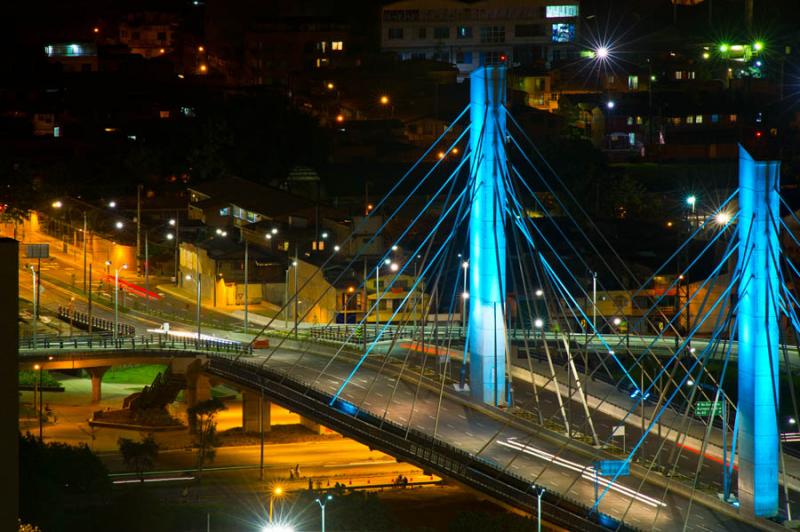 Puente de la Calle 4 Sur, Medellin, Antioquia, Col...