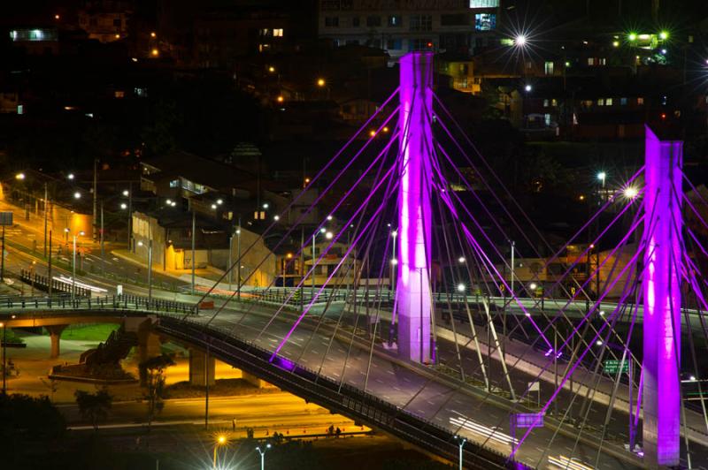 Puente de la Calle 4 Sur, Medellin, Antioquia, Col...