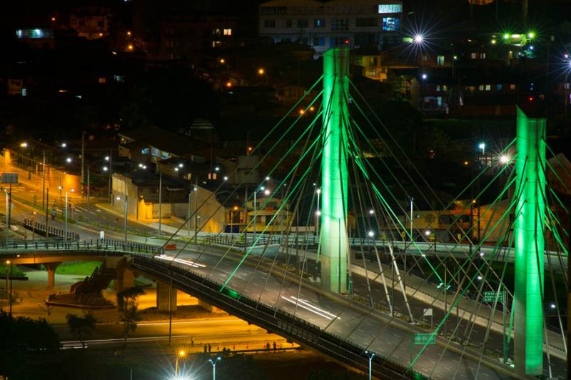 Puente de la Calle 4 Sur, Medellin, Antioquia, Col...