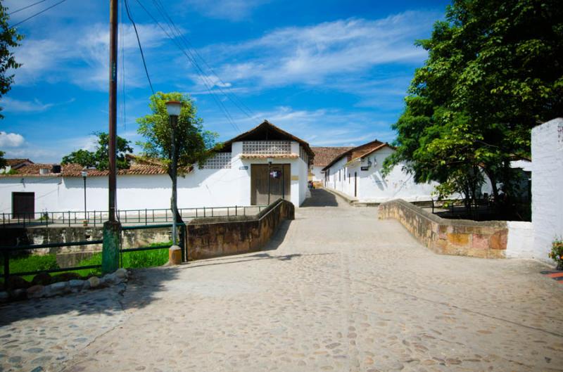 Puente de Calicanto, San Juan Giron, Santander, Bu...