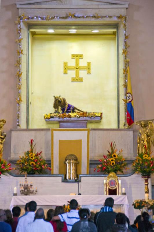 Santuario del Señor Caido de Monserrate, Cerro de...