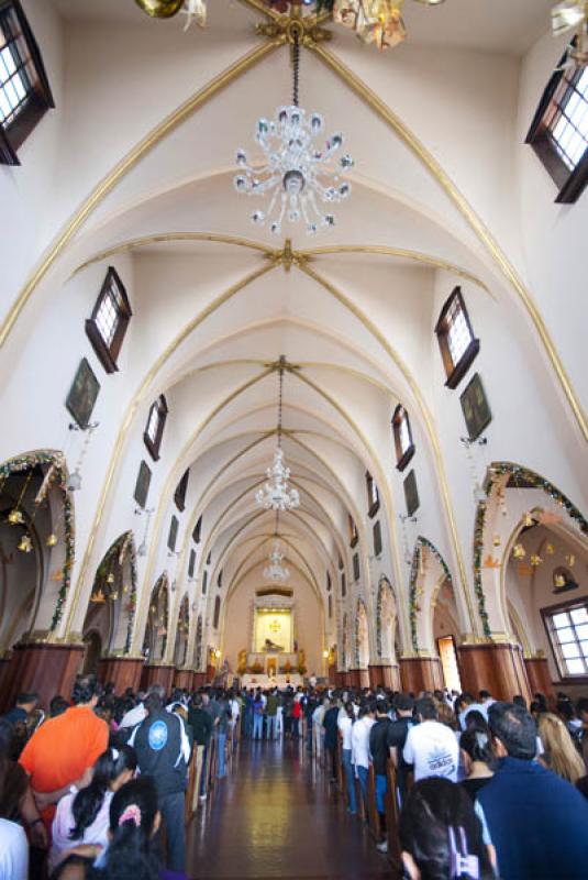 Santuario del Señor Caido de Monserrate, Cerro de...