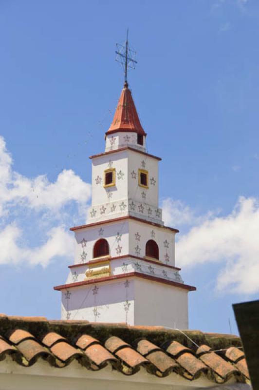 Santuario del Señor Caido de Monserrate, Cerro de...