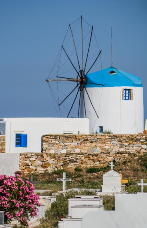 Molinos de Viento en Sifnos, Islas de Ciclades, Gr...