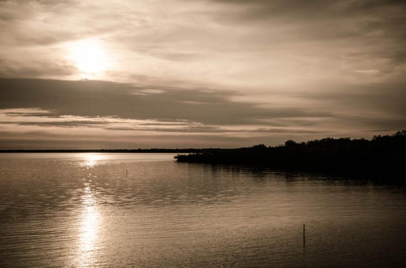 Atardece en Bahia de Cispata, San Antero, Cordoba,...