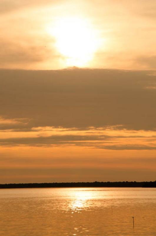 Atardece en Bahia de Cispata, San Antero, Cordoba,...