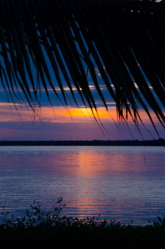 Atardece en Bahia de Cispata, San Antero, Cordoba,...