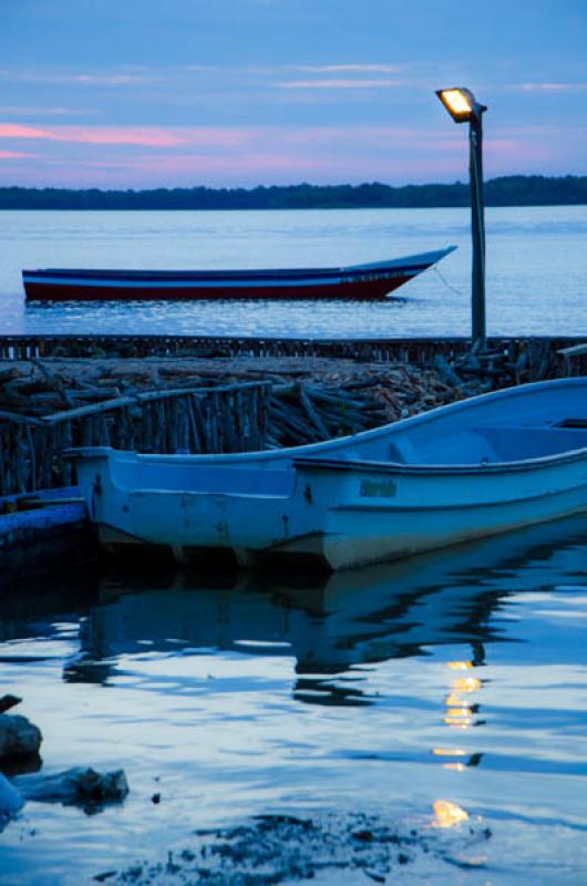 Atardece en Bahia de Cispata, San Antero, Cordoba,...