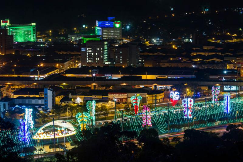 Alumbrados en el Rio Medellin, Medellin, Antioquia...