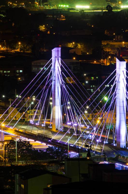 Puente de la Calle 4 Sur, Medellin, Antioquia, Col...