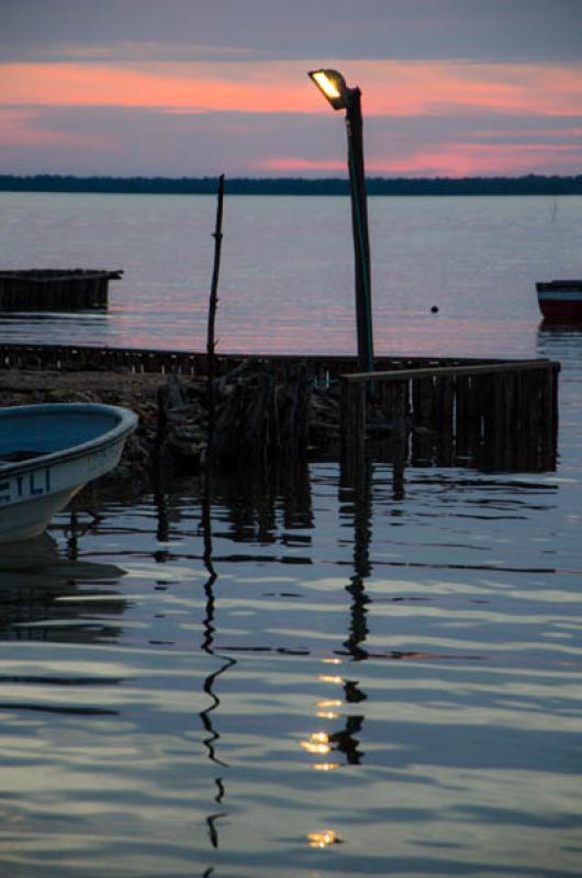 Atardece en Bahia de Cispata, San Antero, Cordoba,...