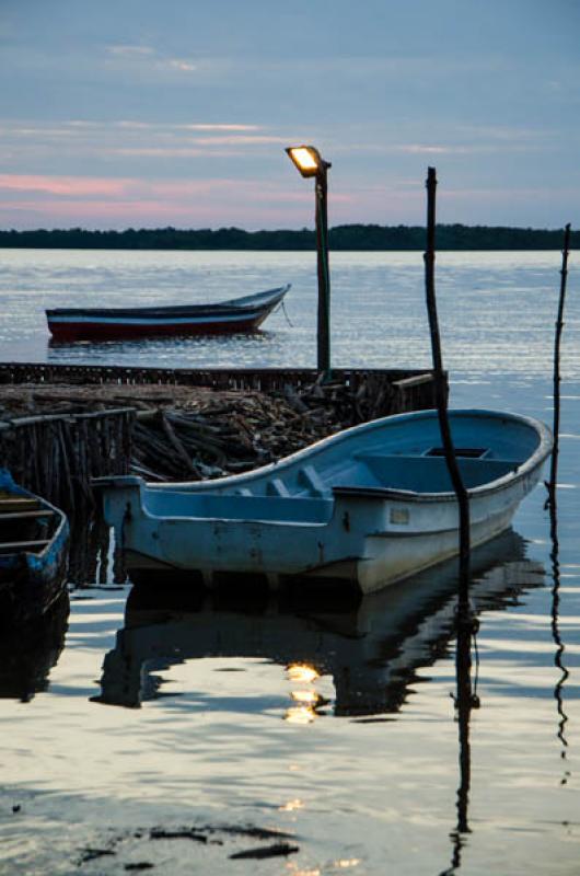 Atardece en Bahia de Cispata, San Antero, Cordoba,...