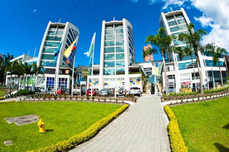 San Fernando Plaza, El Poblado, Medellin, Antioqui...