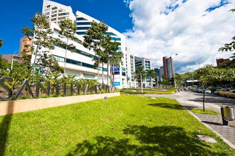 San Fernando Plaza, El Poblado, Medellin, Antioqui...