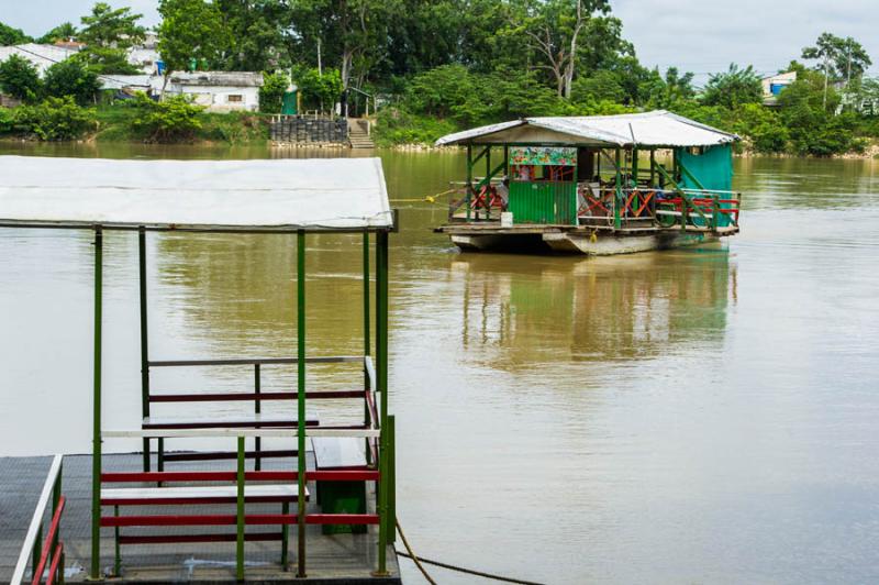 Planchon en el Rio Sinu, Monteria, Cordoba, Colomb...