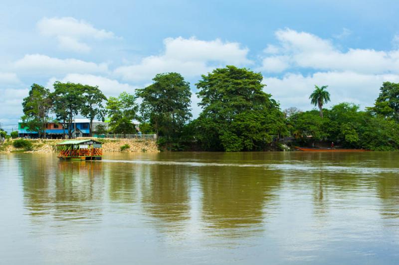 Planchon en el Rio Sinu, Monteria, Cordoba, Colomb...