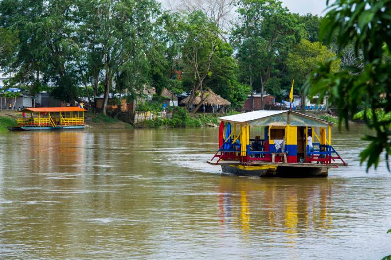 Planchon en el Rio Sinu, Monteria, Cordoba, Colomb...