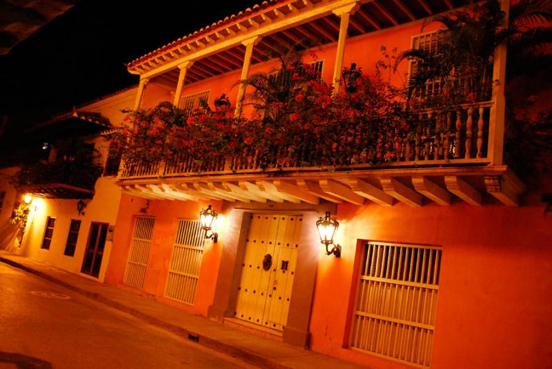 Vivienda de la Ciudad Amurallada, Cartagena, Boliv...