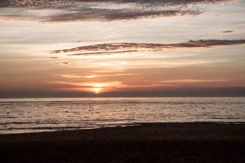 Atardecer en Bahia de Santa Marta, Santa Marta, Ma...