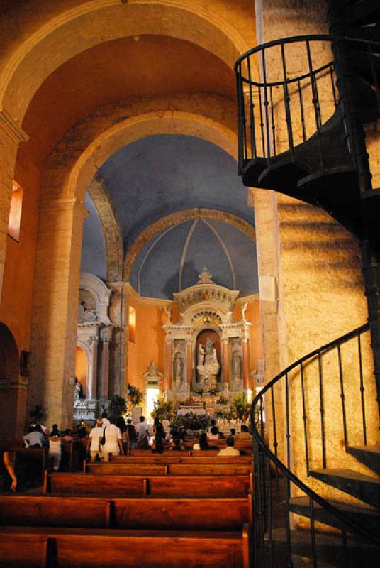 Interior de la Iglesia Santo Domingo, Cartagena, B...