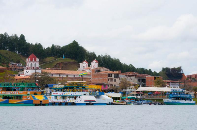 Embalse de Guatape, Guatape, El PeÃ±ol, Antioqui...