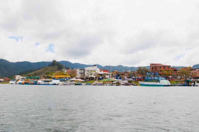 Embalse de Guatape, Guatape, El PeÃ±ol, Antioqui...