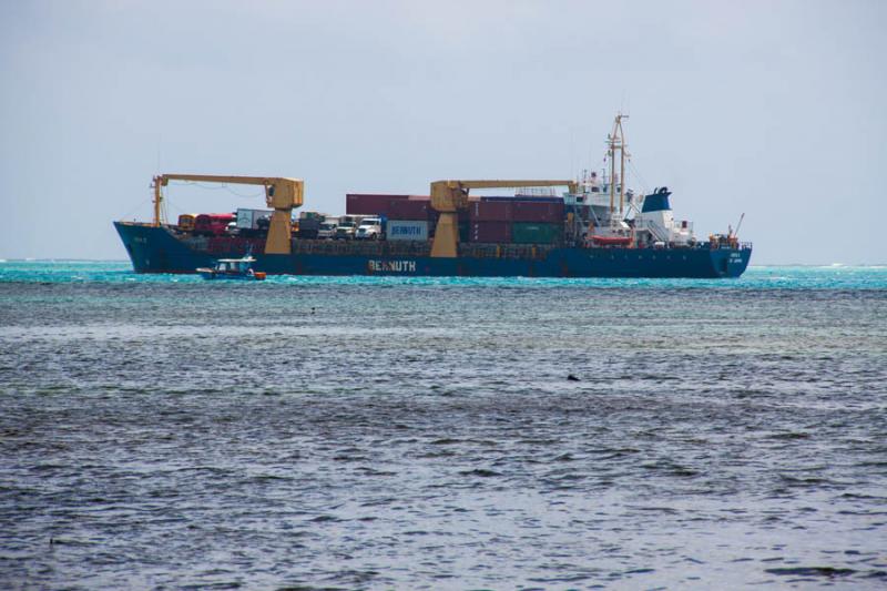 Barco en el Mar Caribe, Isla de San Andres, Archip...