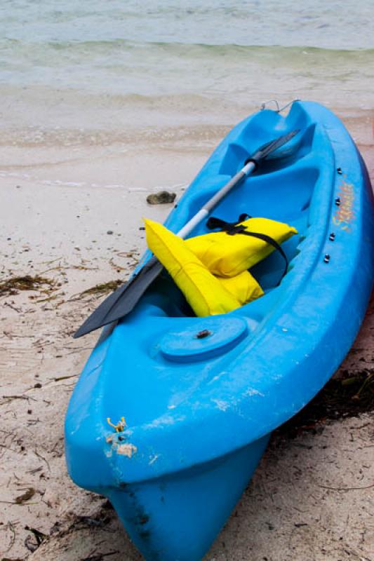 Kayak en la Playa, Isla de San Andres, Archipielag...