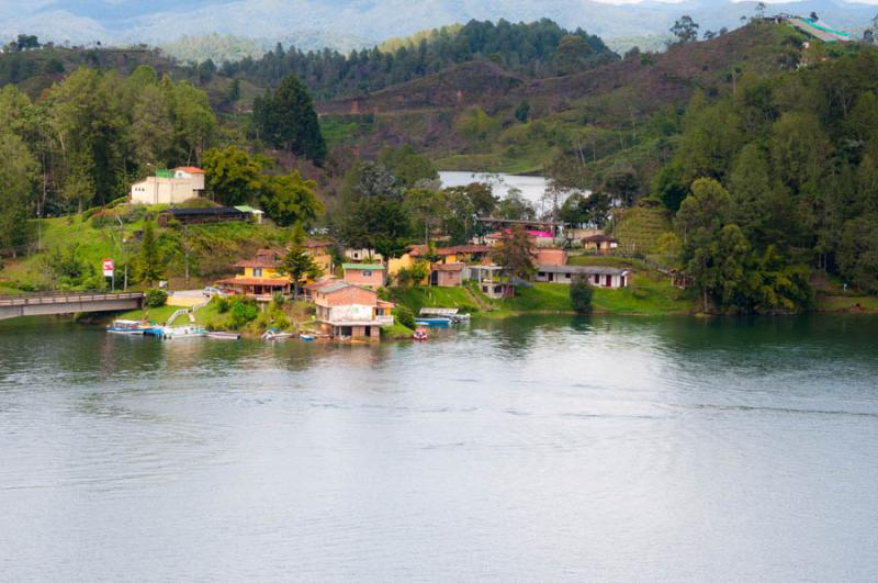 Embalse de Guatape, Guatape, El PeÃ±ol, Antioqui...