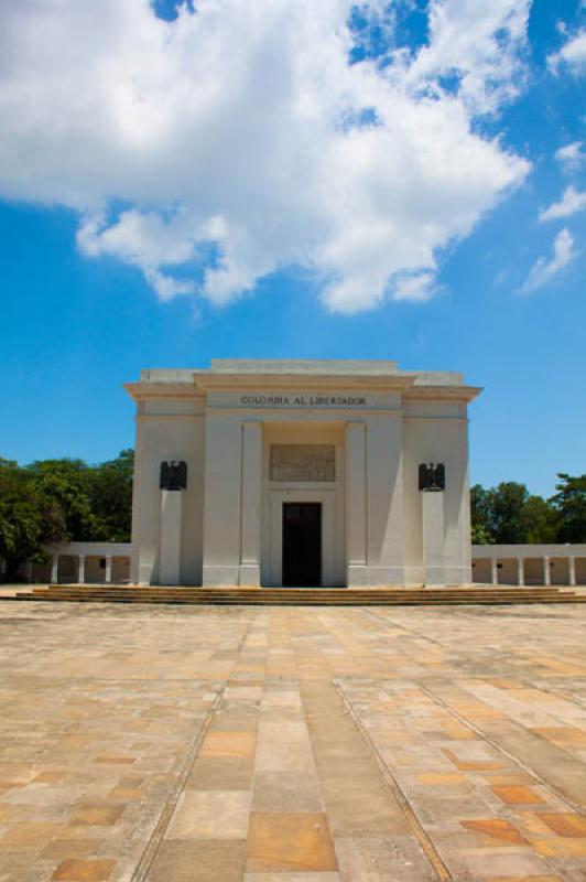 Altar de la Patria, Quinta de San Pedro Alejandrin...